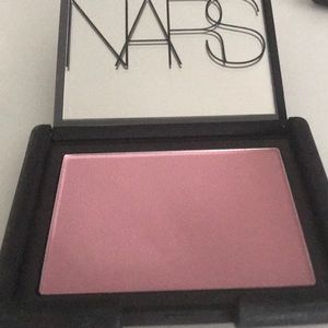 NARS Blush in Threesome
